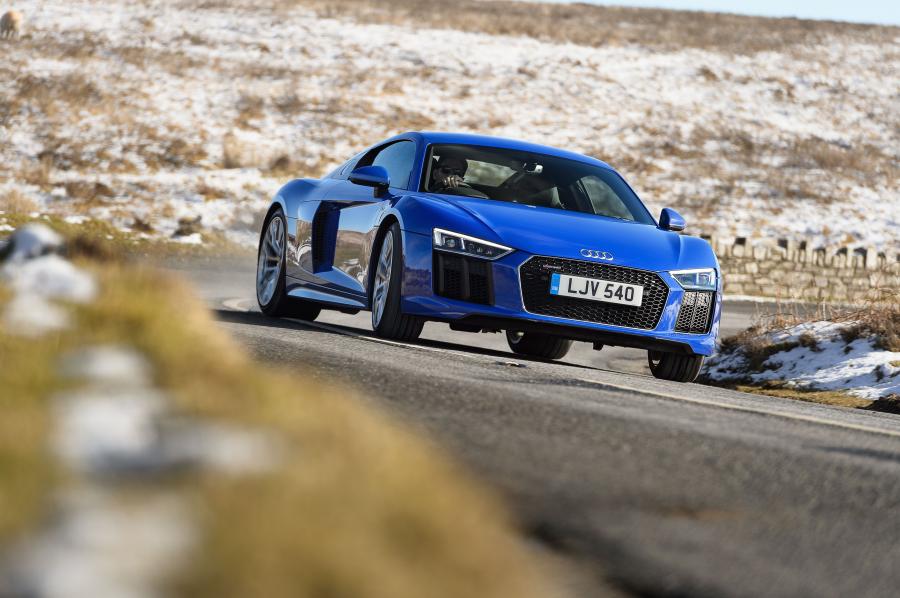  Audi R8 V10 RWS 2018 года  (UK) (фото 34 из 40)